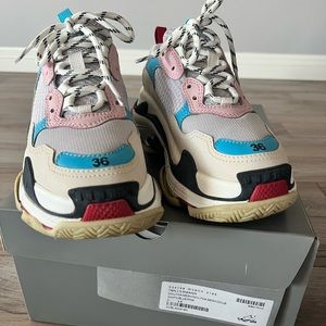 Balenciaga Triple S sneakers SOLD